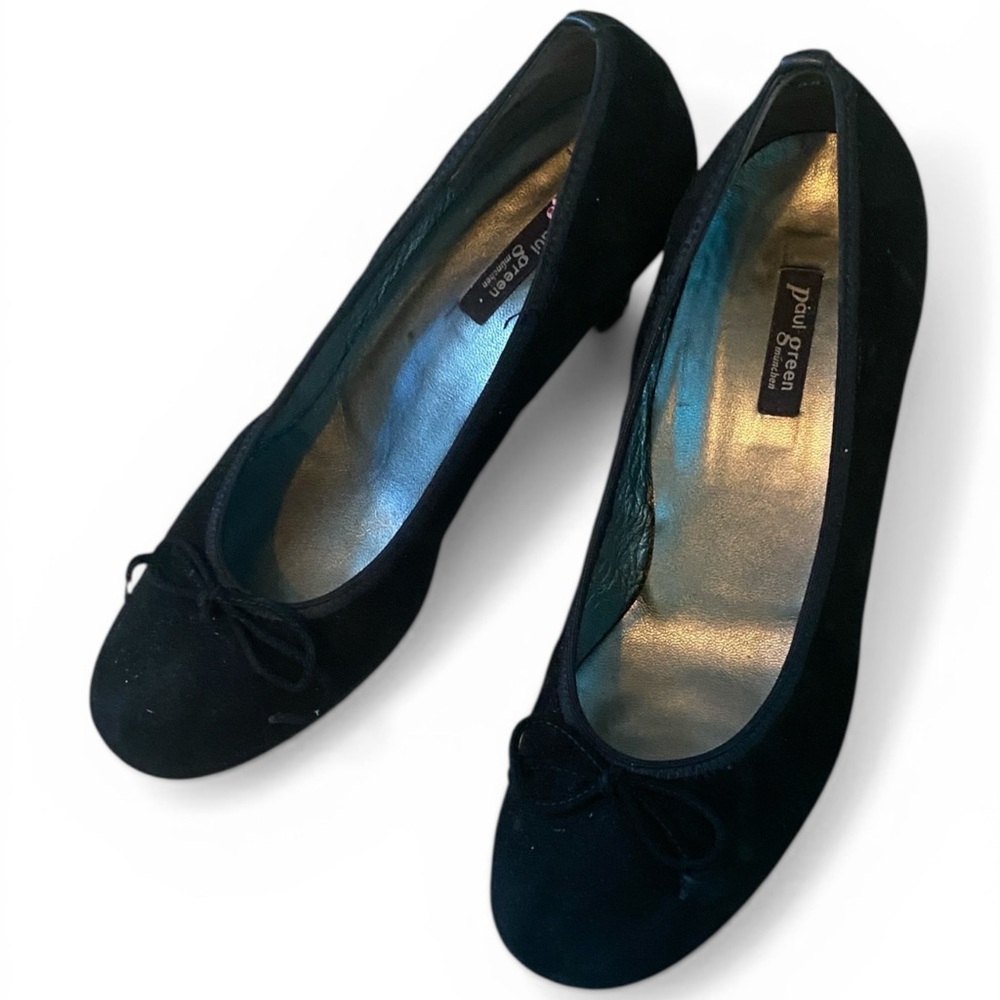 Paul Green Black Suede Round-Toe Bow Heel Pumps - Picture 4 of 5